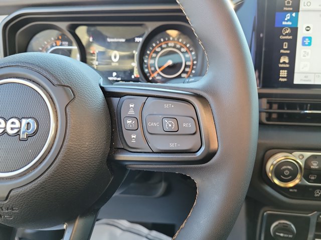 Used 2024 Jeep Gladiator Sport AWD/4WD image 21