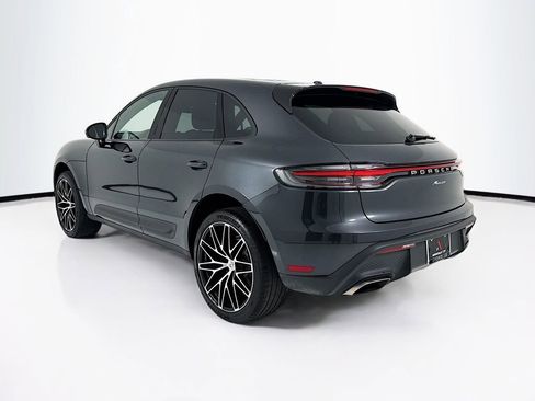 Certified 2025 Porsche Macan AWD/4WD image 3