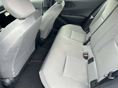 Used 2025 Toyota Prius LE image 14