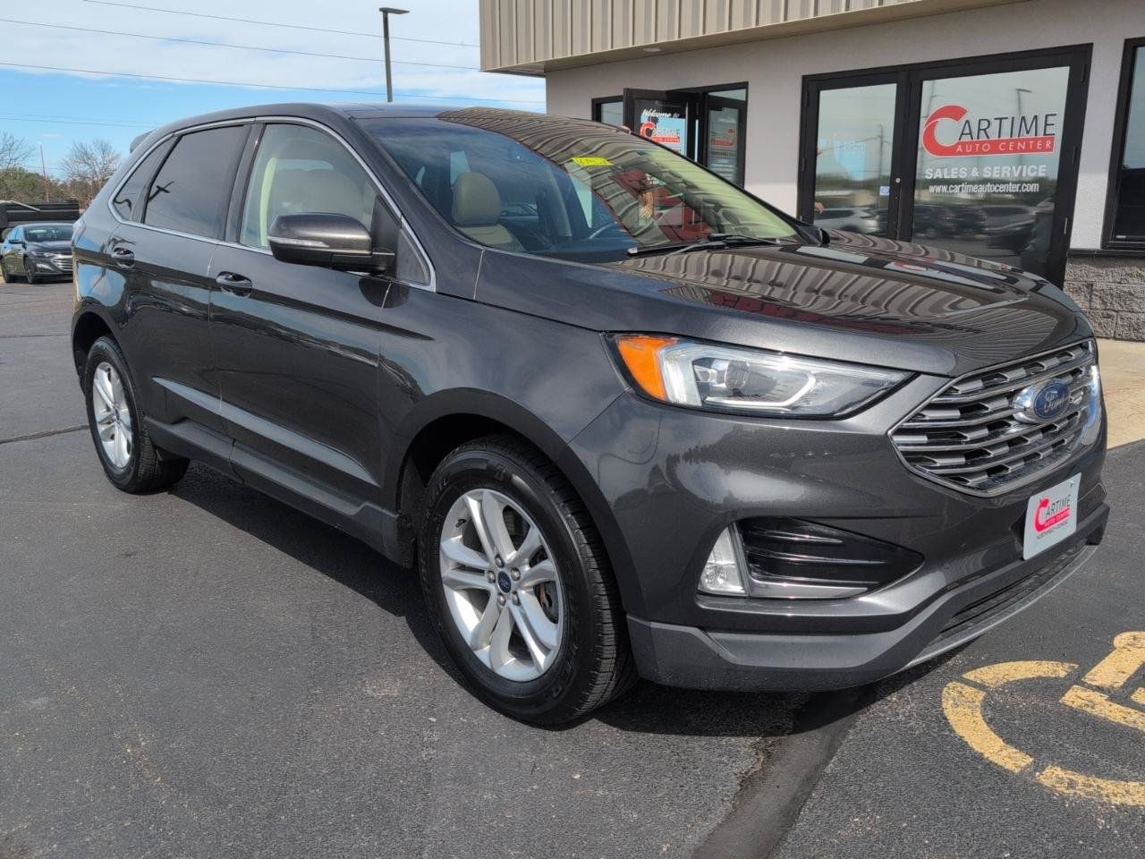 Used 2019 Ford Edge SEL w/ Equipment Group 201A AWD/4WD image 2