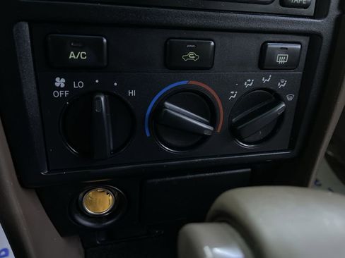 Used 2000 Toyota Camry CE image 22