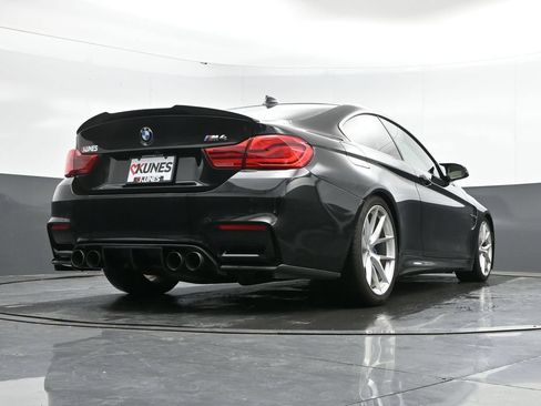 Used 2018 BMW M4 Coupe RWD image 42