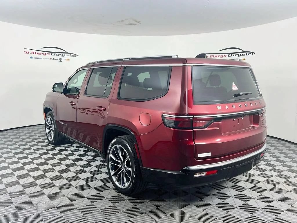 Used 2024 Jeep Wagoneer Series III w/ Premium Group I AWD/4WD image 6