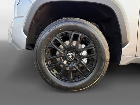 Certified 2026 Toyota Tundra Limited AWD/4WD image 14
