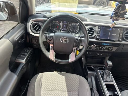 Used 2021 Toyota Tacoma SR5 w/ Technology Package AWD/4WD image 3