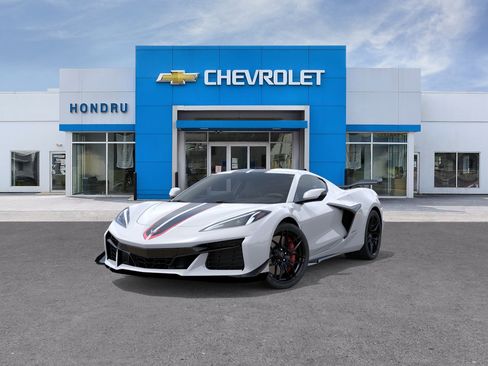 New 2026 Chevrolet Corvette Z06 w/ Z07 Performance Package RWD image 8