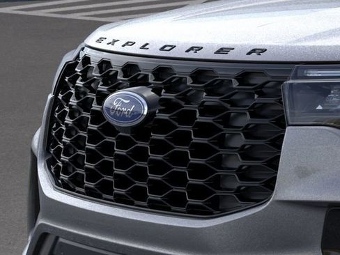 New 2026 Ford Explorer ST-Line w/ ST-Line Street Pack image 17