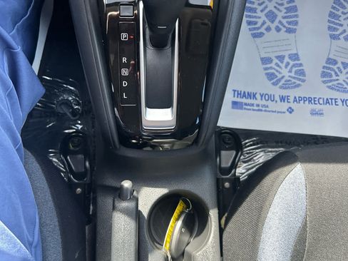 Used 2025 Nissan Versa SV w/ Trunk Package FWD image 18