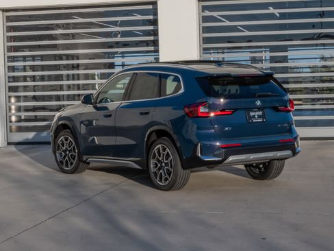 New 2026 BMW X1 xDrive28i w/ Convenience Package image 3