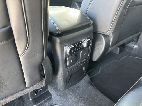 Used 2022 Ford Explorer XLT w/ Equipment Group 202A image 28