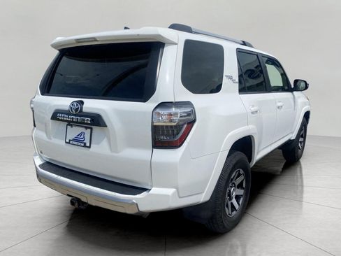 Used 2017 Toyota 4Runner TRD Off-Road Premium AWD/4WD image 10