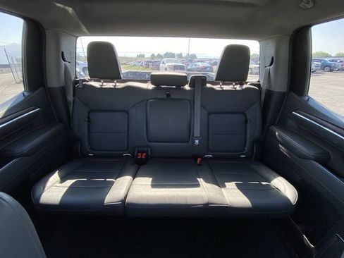 Certified 2025 GMC Sierra 1500 SLT AWD/4WD image 21