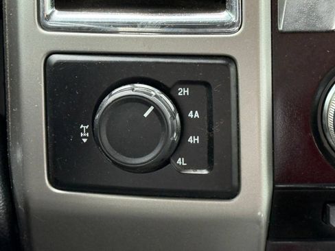 Used 2015 Ford F150 Lariat w/ Equipment Group 502A Luxury AWD/4WD image 25