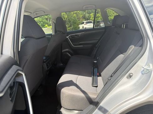 Certified 2025 Toyota RAV4 LE AWD/4WD image 19