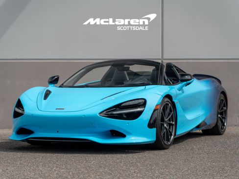 Used 2025 McLaren 750S Spider RWD image 3