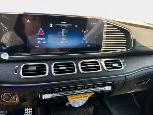 New 2026 Mercedes-Benz GLS 580 4MATIC image 23