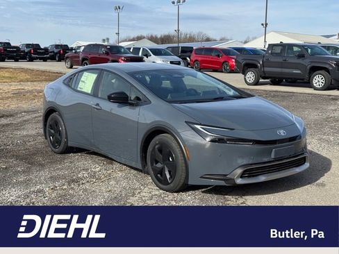 New 2026 Toyota Prius Plug-In Hybrid image 1