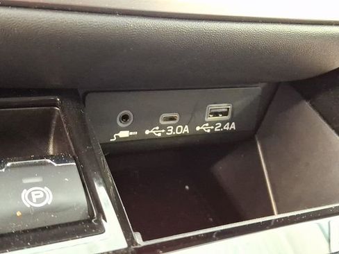 Certified 2025 Subaru Outback Premium AWD/4WD image 22