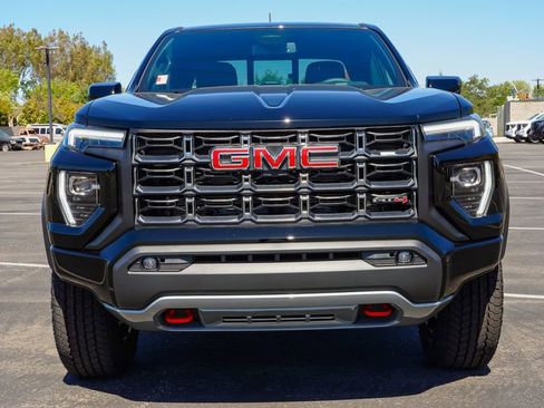 New 2026 GMC Canyon AT4 AWD/4WD image 4