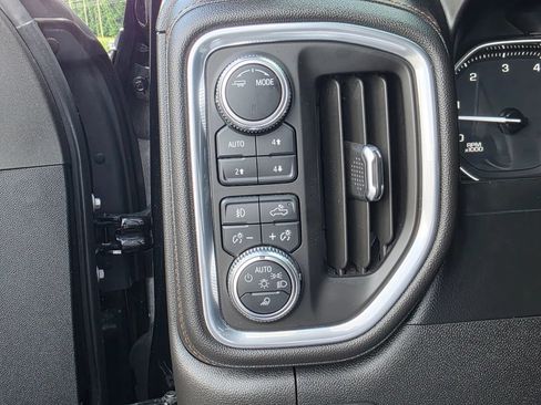 Used 2022 GMC Sierra 2500 AT4 w/ Gooseneck/5TH Wheel Package AWD/4WD image 12