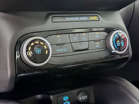 Certified 2022 Ford Escape SE image 17