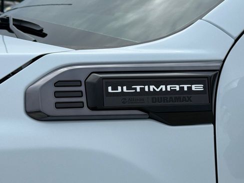 Used 2026 GMC Sierra 2500 Denali Ultimate image 5