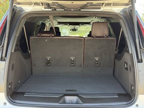 Used 2022 Cadillac Escalade ESV Sport Platinum image 39