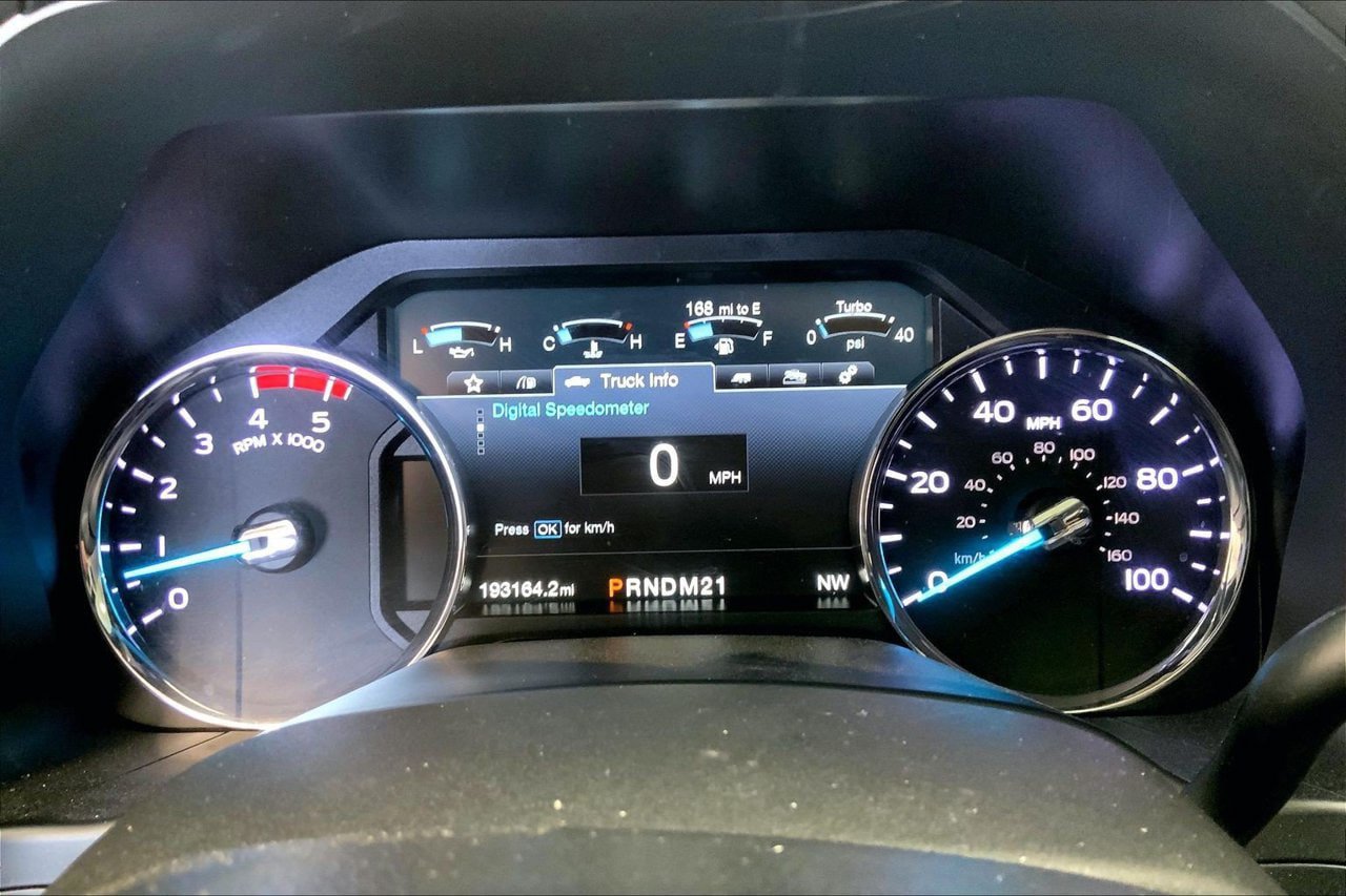Used 2018 Ford F250 Platinum w/ Platinum Ultimate Package AWD/4WD image 18
