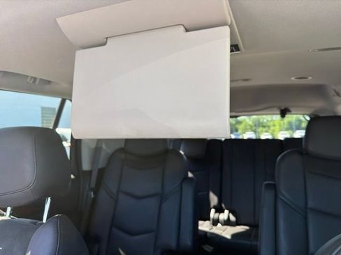Used 2020 Cadillac Escalade Premium Luxury AWD/4WD image 65