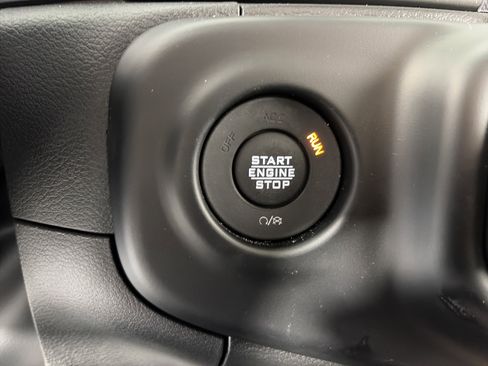 Used 2023 Jeep Wrangler Unlimited Sport AWD/4WD image 30