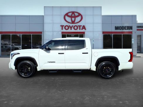 Used 2022 Toyota Tundra SR5 image 3