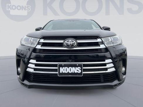 Used 2017 Toyota Highlander Limited image 11