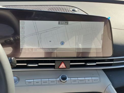 New 2026 Hyundai Elantra Limited FWD image 11