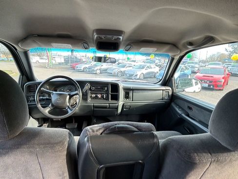 Used 2002 Chevrolet Silverado 2500 LS image 10