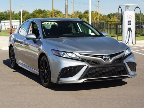 Used 2023 Toyota Camry XSE image 2