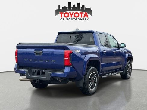 Used 2024 Toyota Tacoma TRD Sport w/ TRD Sport Upgrade Package image 3