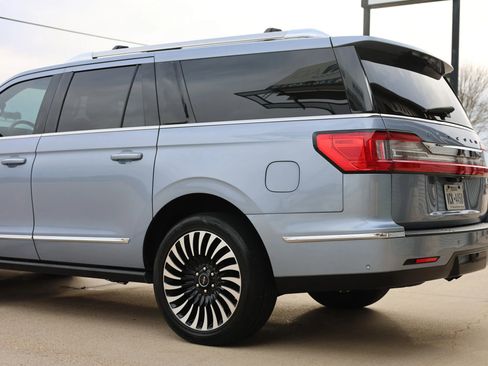 Used 2020 Lincoln Navigator L Black Label w/ Cargo Convenience Package image 5