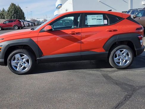 New 2026 Hyundai Kona SE image 2