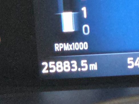 Used 2025 Ford Escape ST-Line image 18