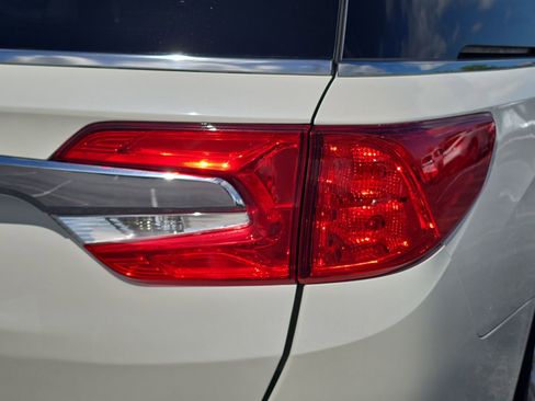 Used 2018 Honda Odyssey EX-L image 7