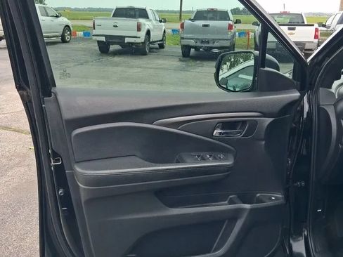 Used 2019 Honda Passport Sport image 10