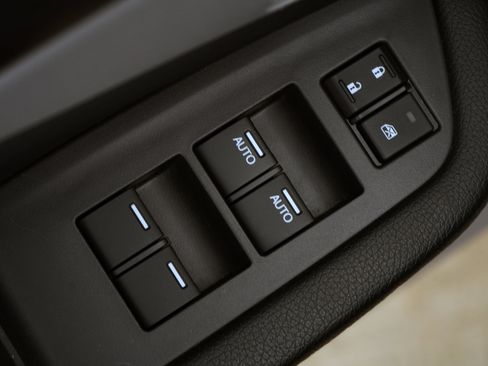 Used 2017 Honda Pilot EX-L image 39