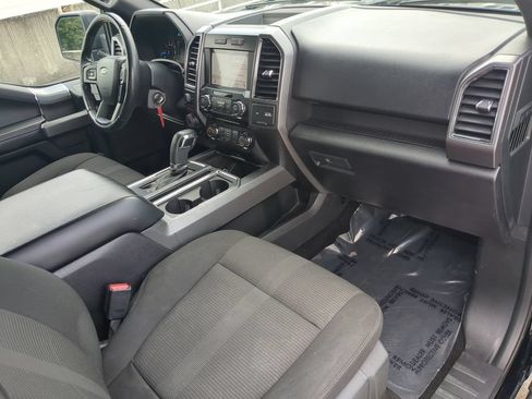 Used 2017 Ford F150 XLT w/ Equipment Group 302A Luxury AWD/4WD image 12