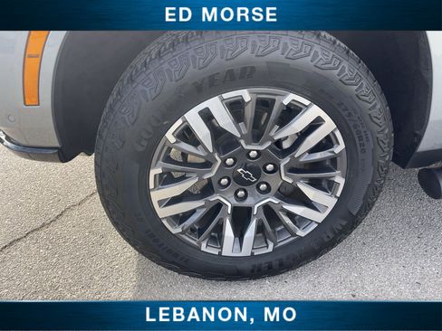 Certified 2025 Chevrolet Suburban Z71 image 31