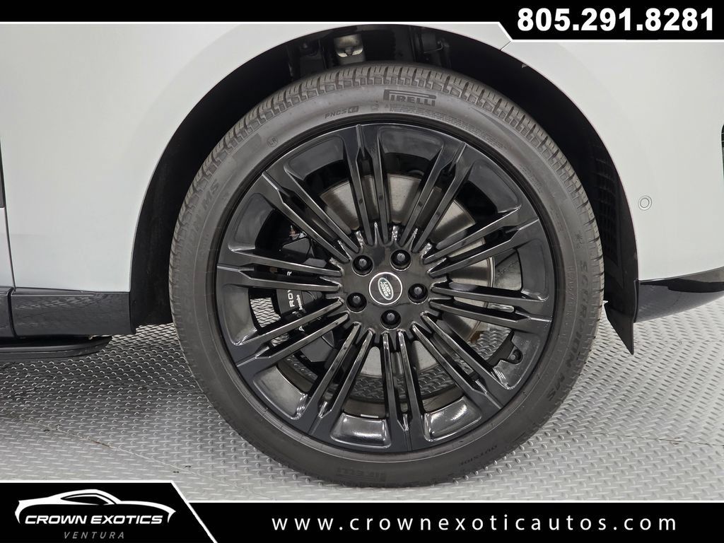 Used 2025 Land Rover Range Rover Autobiography AWD/4WD image 9