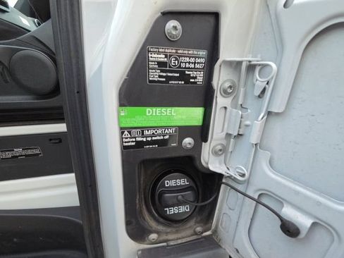 Used 2025 Mercedes-Benz Sprinter 2500 image 22