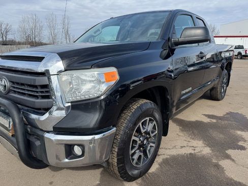 Used 2015 Toyota Tundra SR5 image 9