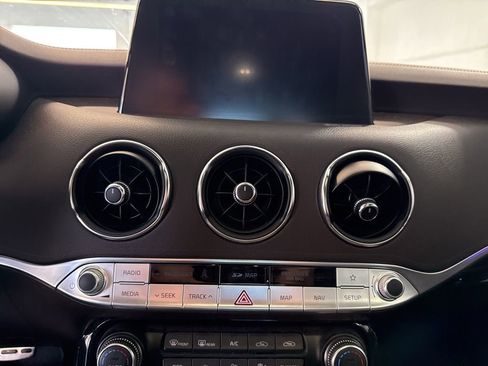 Used 2020 Kia Stinger GT AWD/4WD image 25