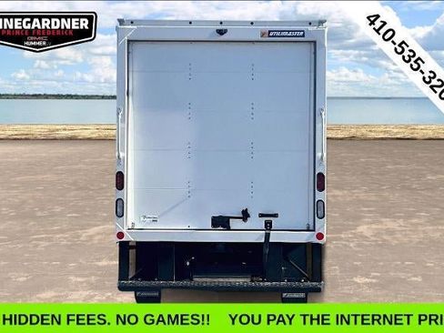 New 2025 GMC Savana 3500 w/ Power Convenience Package RWD image 3