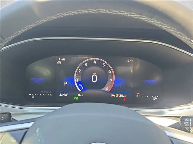 New 2026 Volkswagen Taos SE FWD image 12